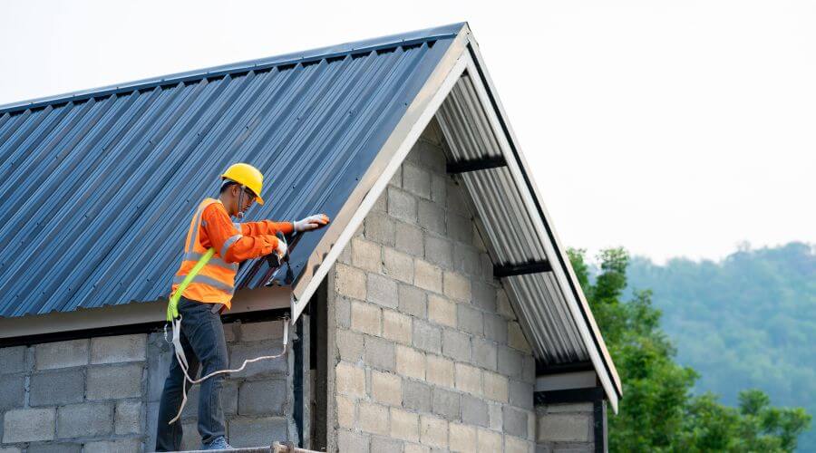 Expert Emergency Roof Repairs services in Farmersville, TX